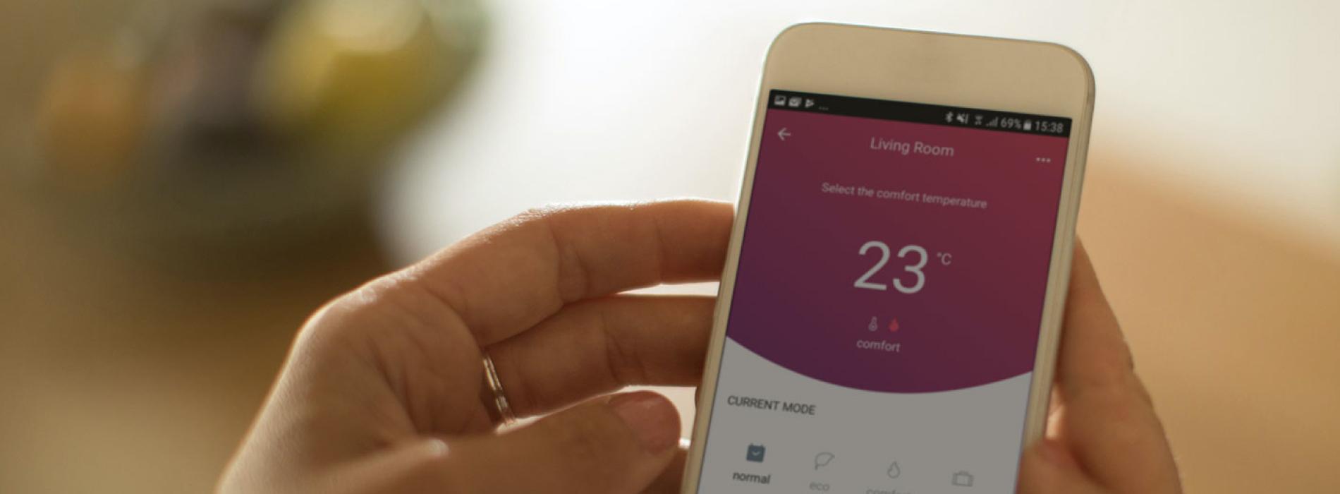 Med appen Dimplex Capa styrer du varmen i dine hjem direkte fra din mobiltelefon.